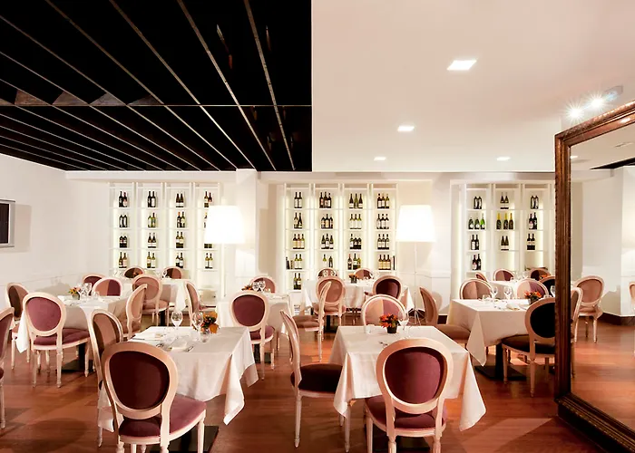 Fenix Hotel 4*