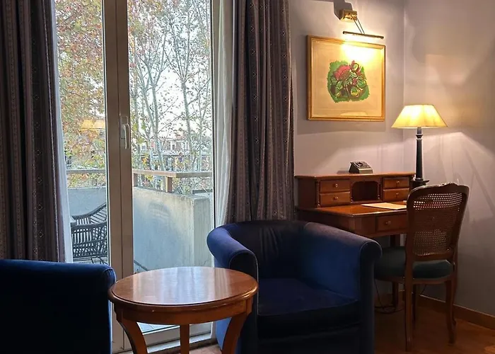 Fenix Hotel 4*