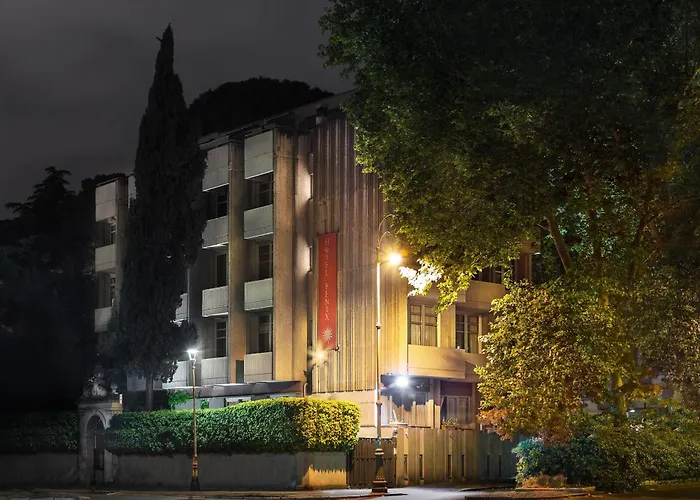 Fenix Hotel 4*