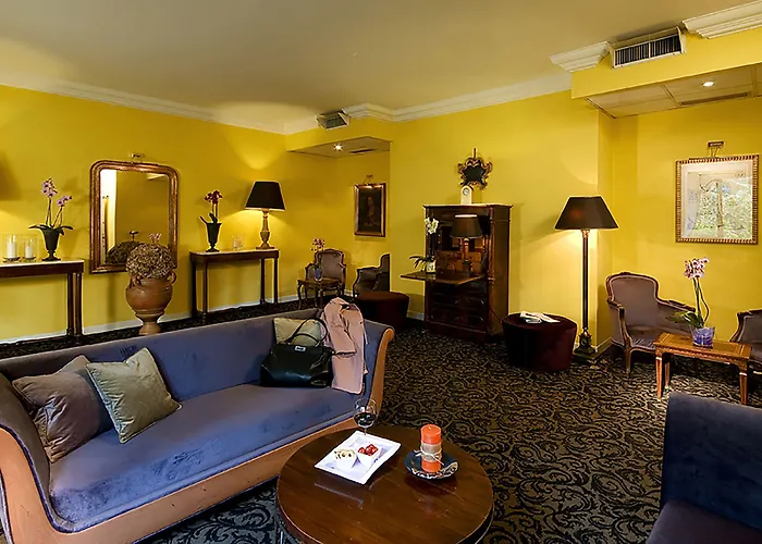 Fenix Hotel 4*
